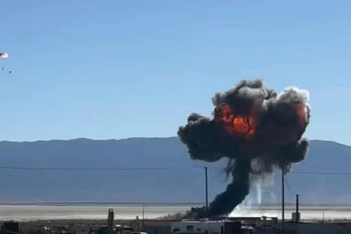 দুর্ঘটনায় মার্কিন যুদ্ধবিমান ধ্বংস, পাইলট অল্পের জন্য প্রাণে বাঁচেন